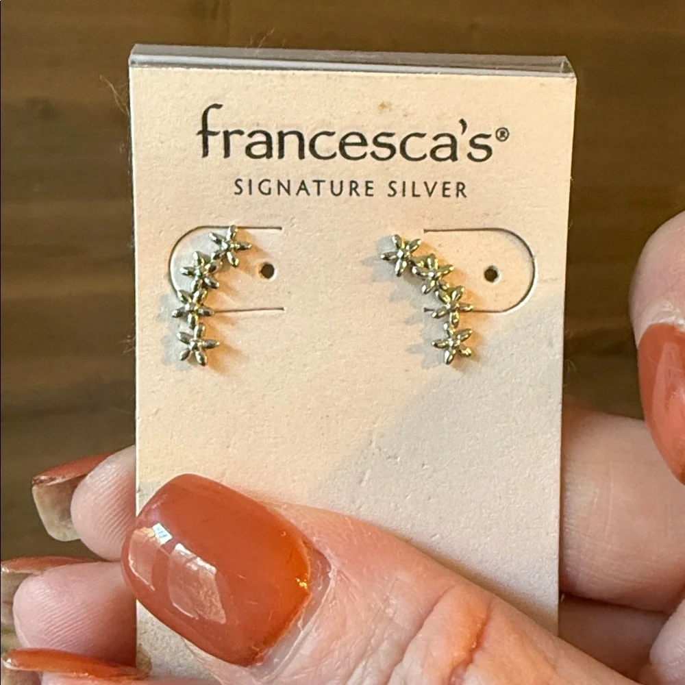 Francesca’s signature silver daisy earrings - Picture 2 of 2